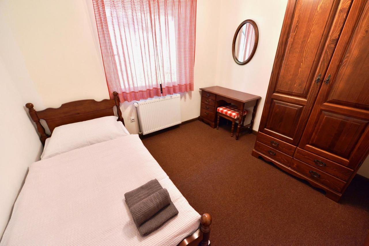 Holiday Home Davca ツェルクノ エクステリア 写真